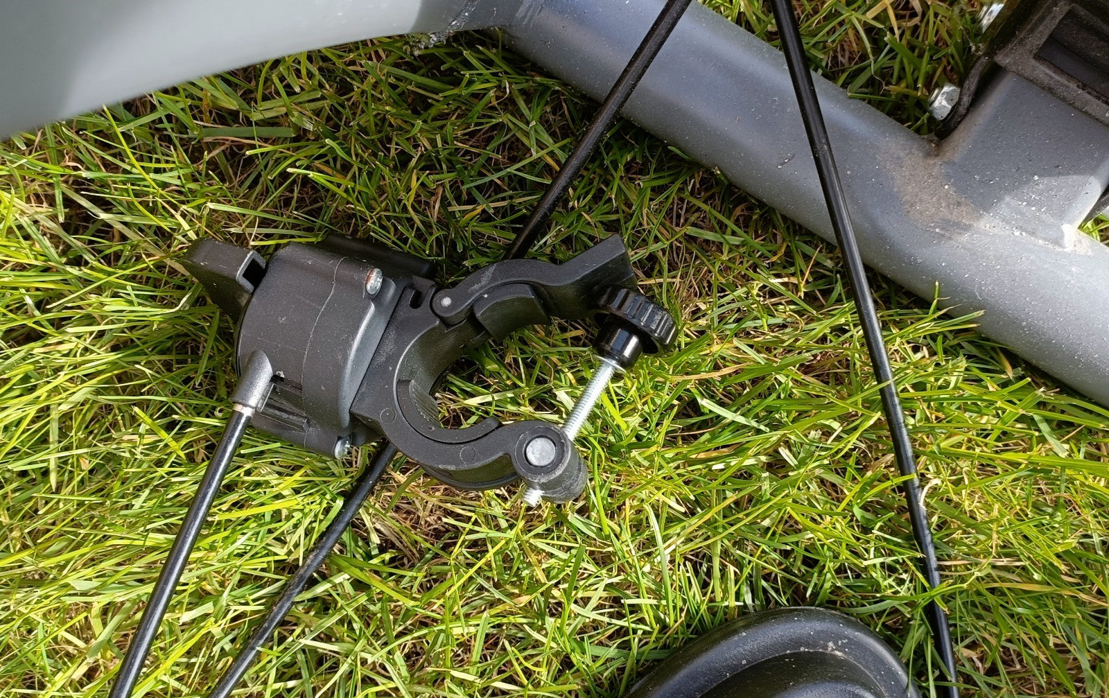 EuroBike XC580 Gravel Bike, with indoor resistance trainer kit