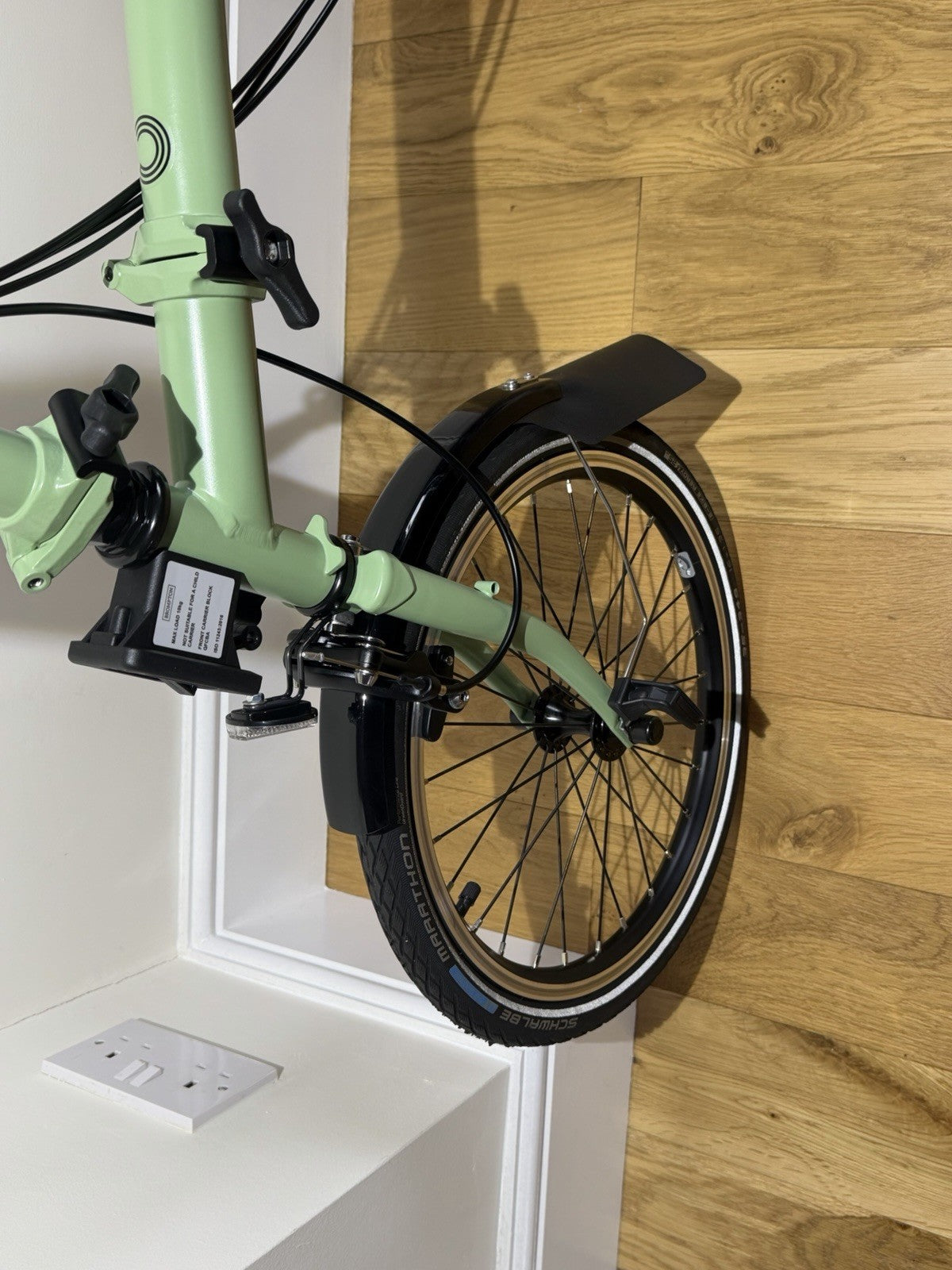 Brompton C Line M Frame Matcha Green 6 speed USED ONCE