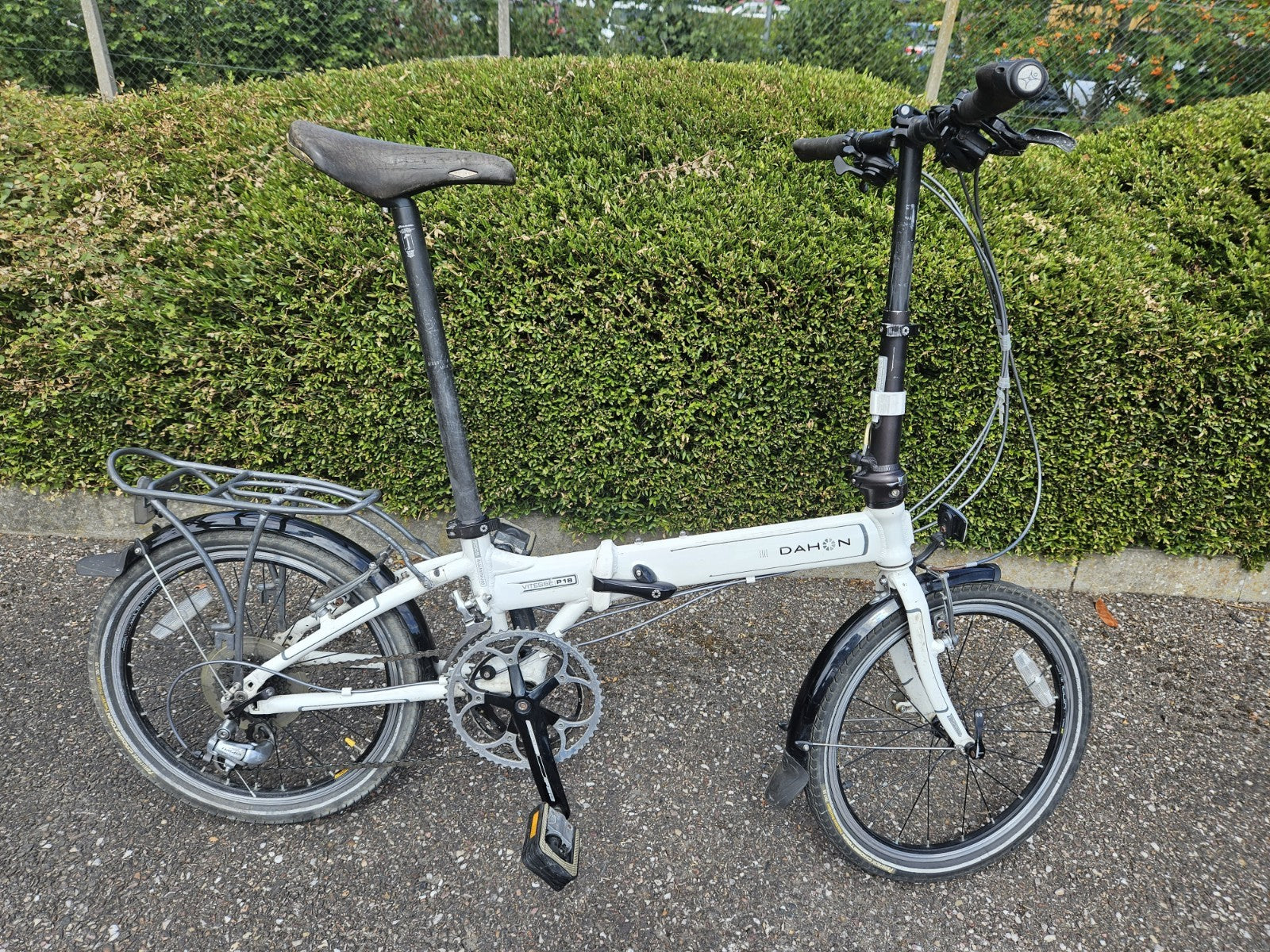 Dahon Vitesse P18 Folding Bike