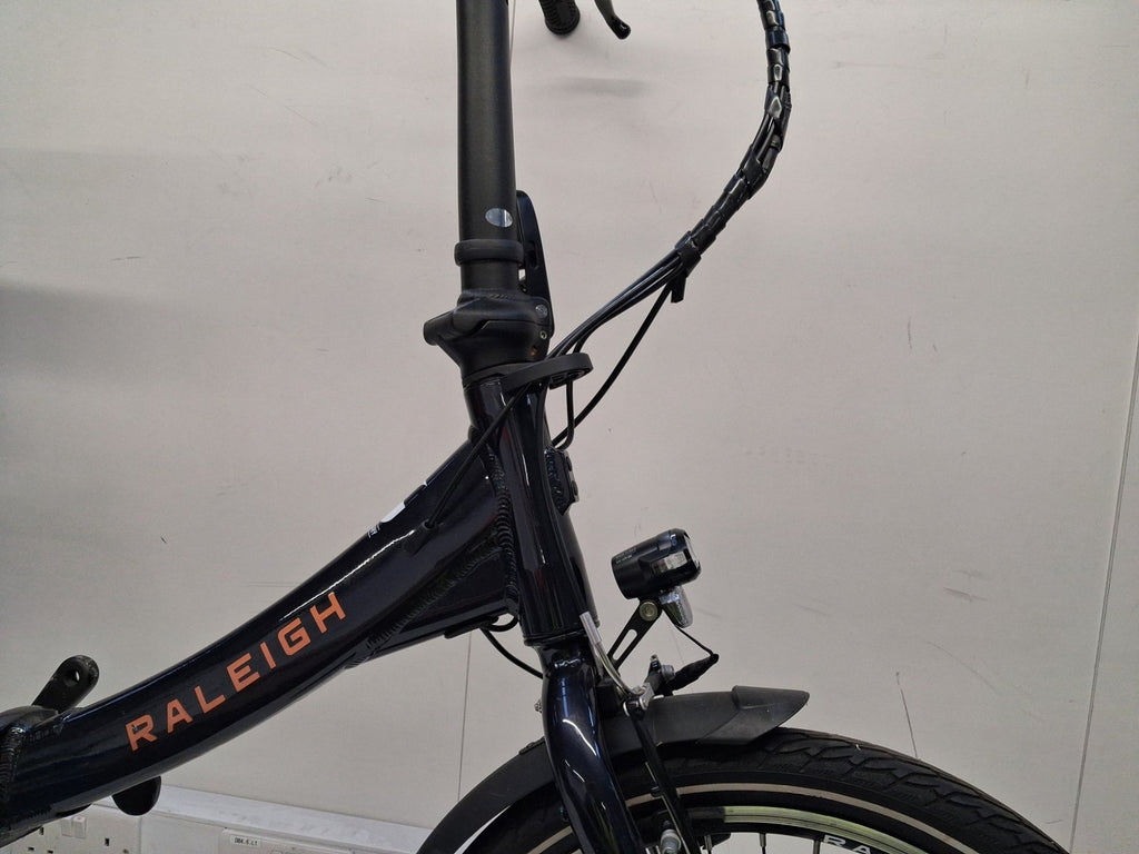 Raleigh Stow--E--Way Folding 7-Speed 20" Wheel Alloy Bike - Blue (Scratches)