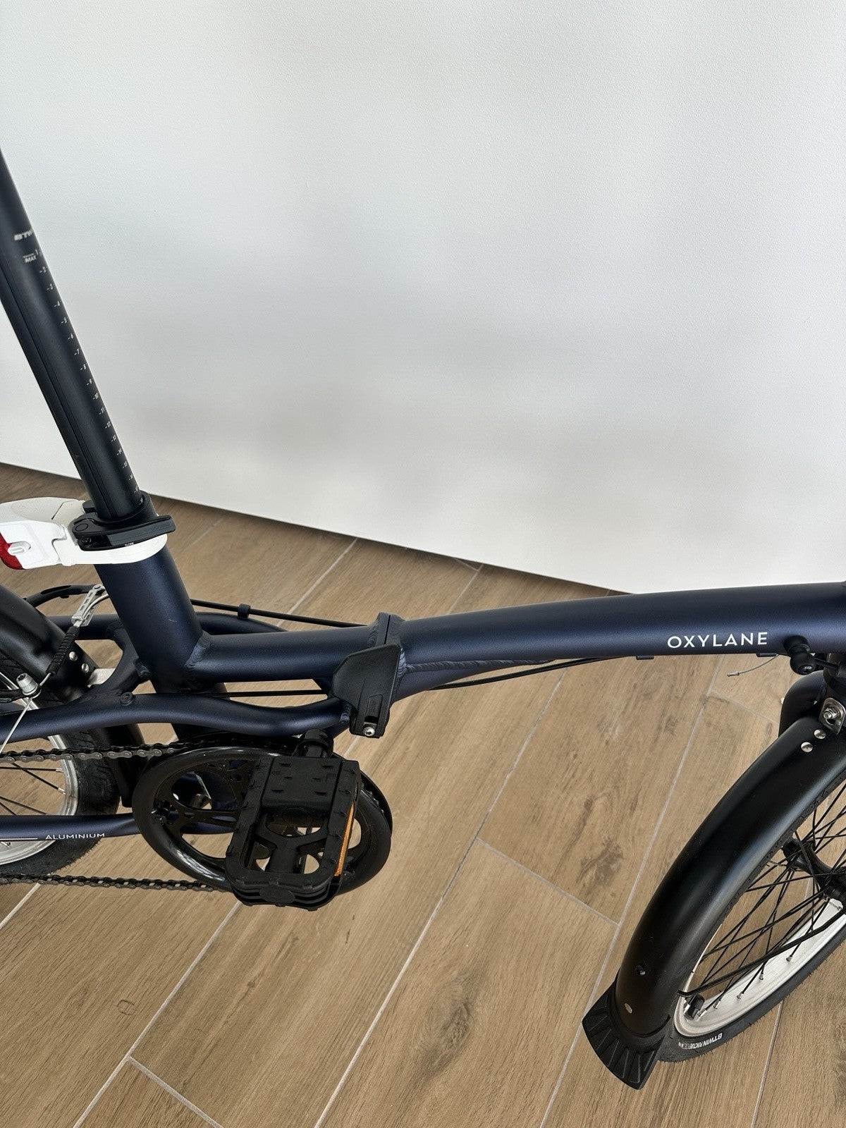 B'TWIN 500 20in Aluminium Folding Bike 7-Speed Dark Blue - Excellent Condition