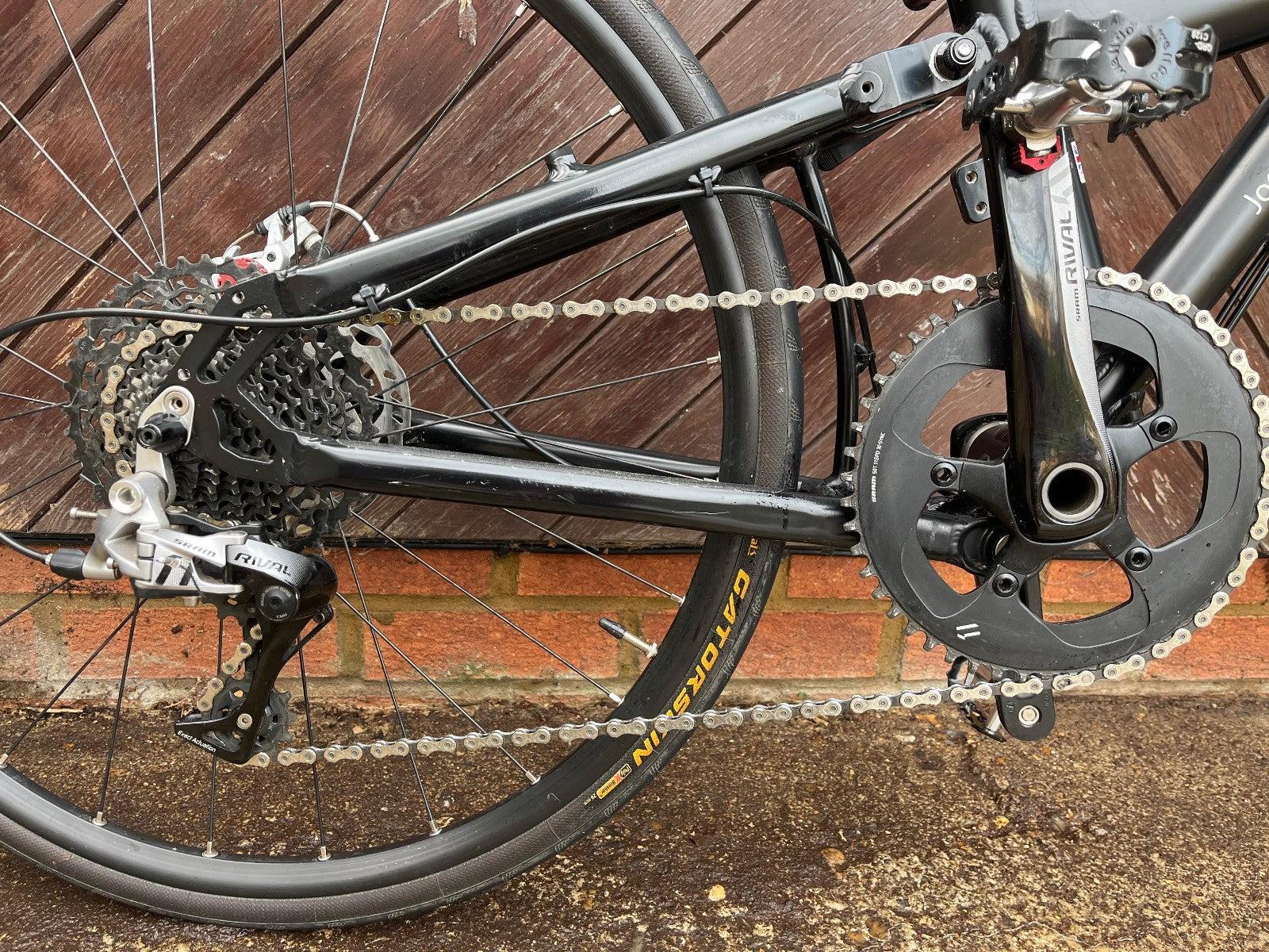 Airnimal joey endurance plus 54cm black folding bike - excellent condition