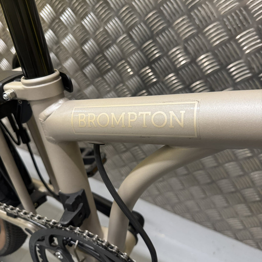 Brompton G Line 4 Speed Traildust White Folding Bike