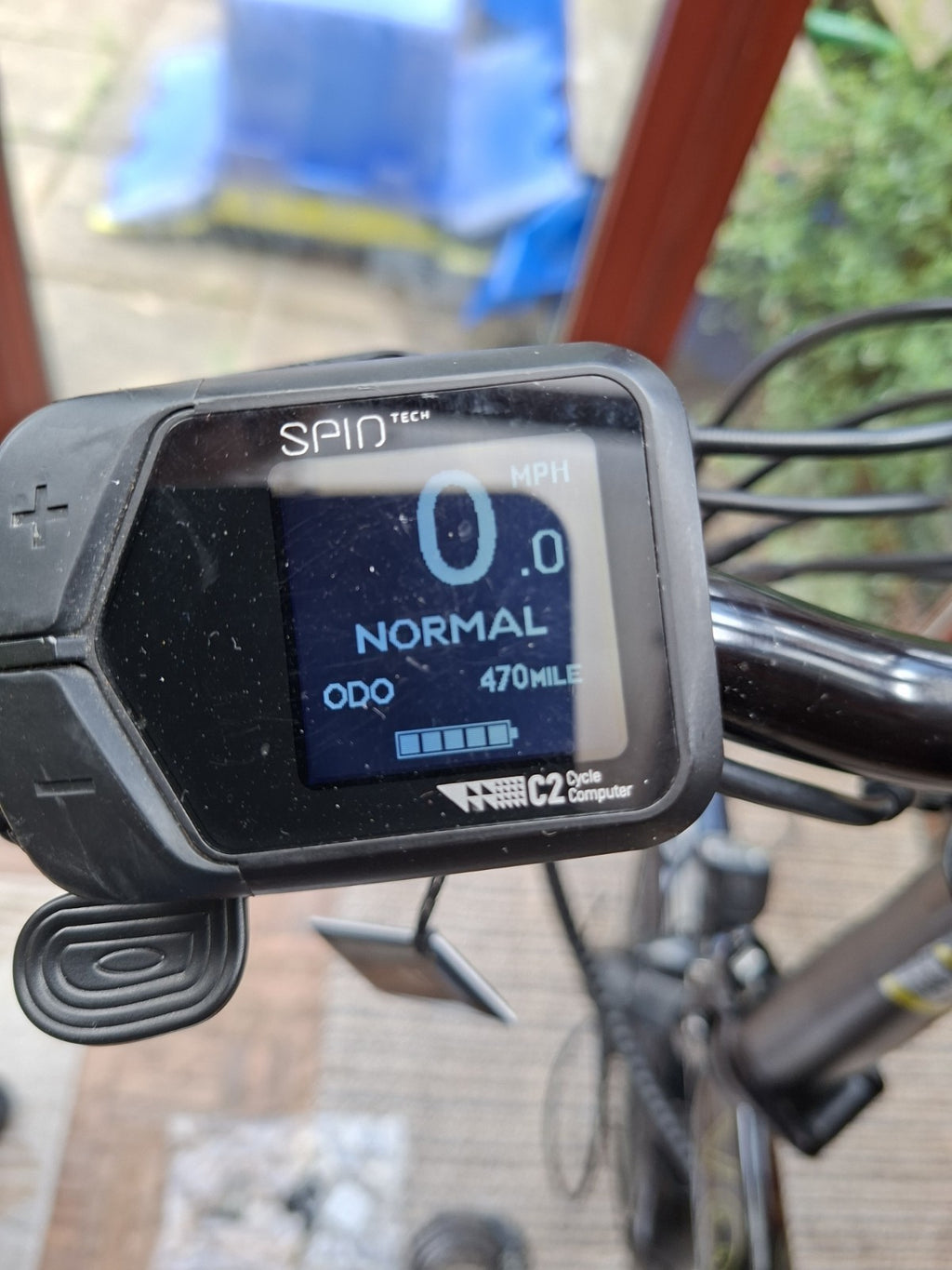 Volt metro ~ Black Folding Bike ~ plus extras! only done 470 miles! (EN15194)