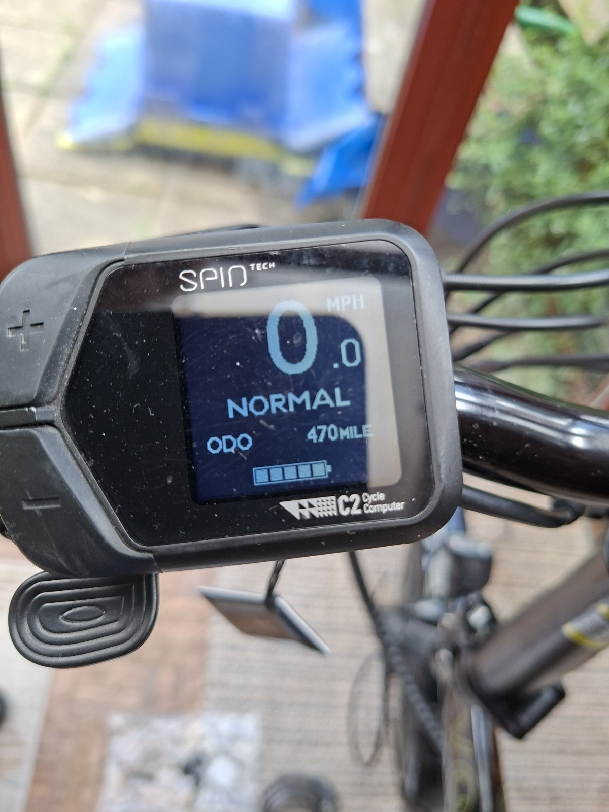 Volt metro ~ Black Folding Bike ~ plus extras! only done 470 miles! (EN15194)