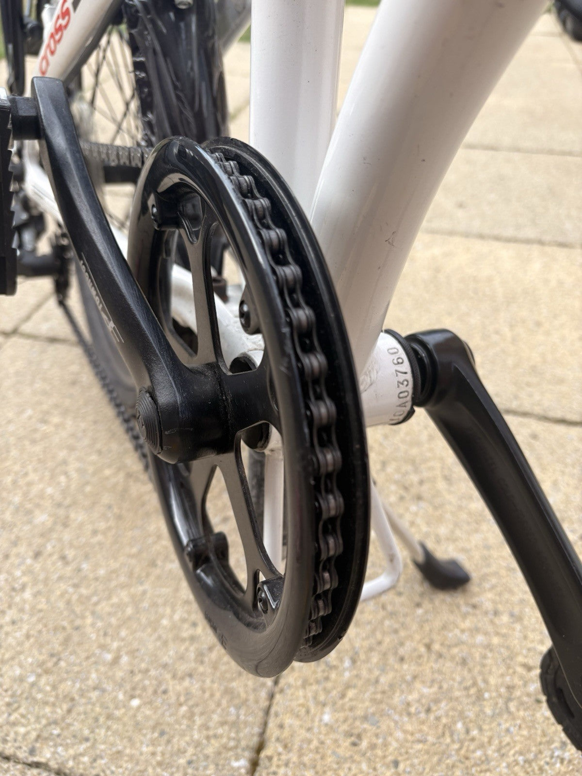 Cross CRF500 20in Folding Bike 6-Speed White/Black Rear Rack Mudguards Stand