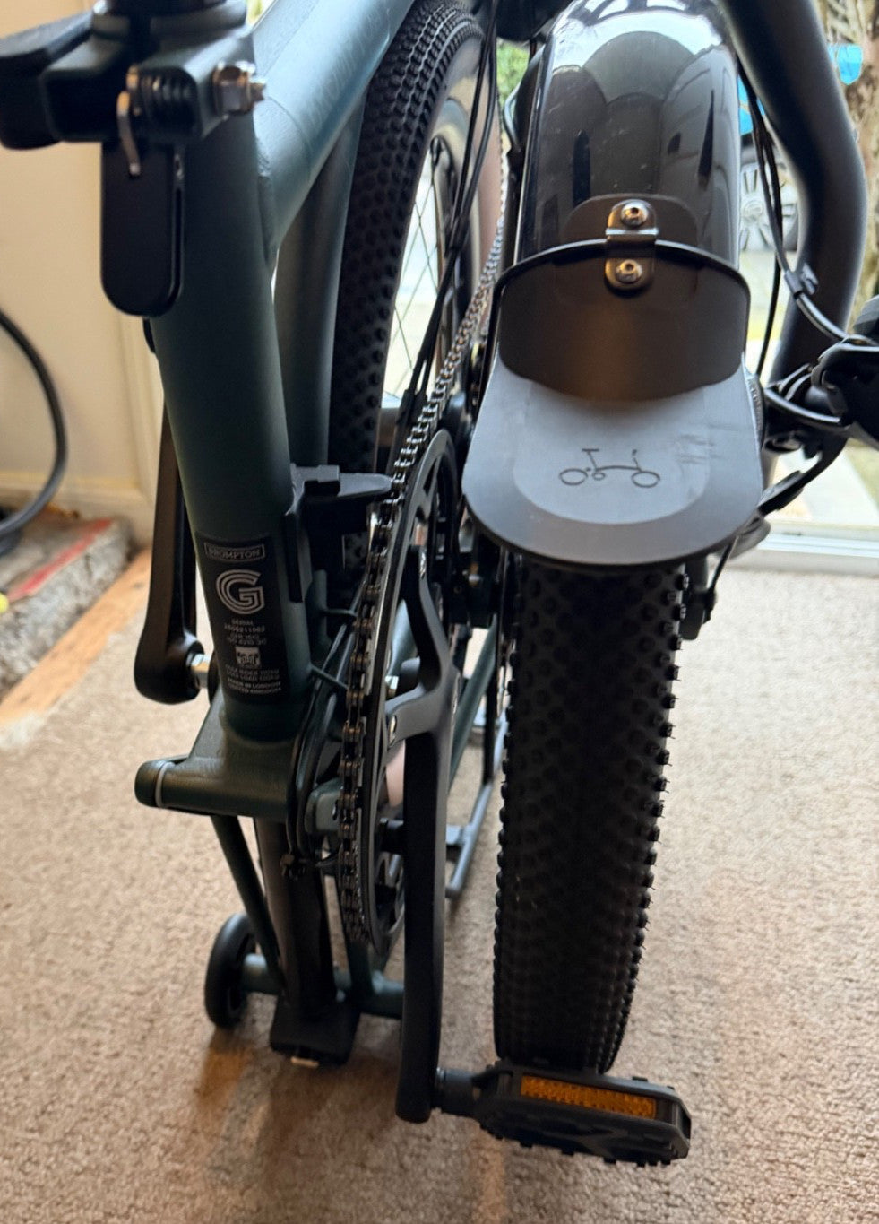 BROMPTON G-LINE 8-SPEED W/ROLLER RACK - FOREST GREEN - MEDIUM (07/2025)