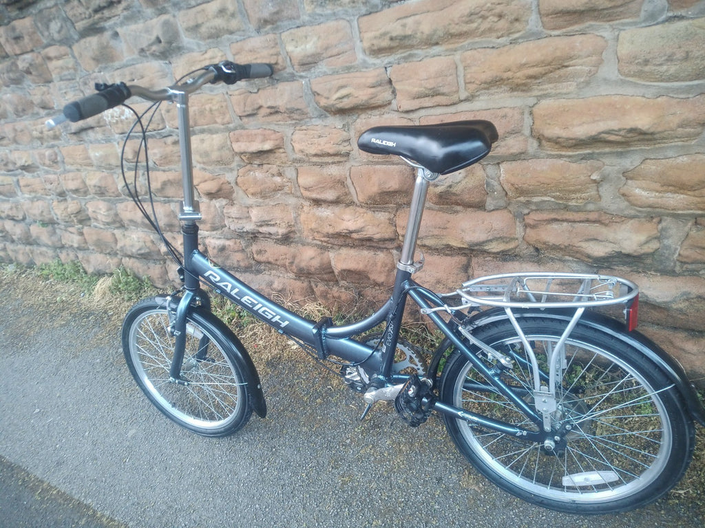Raleigh Airlite 7 speed folding bike