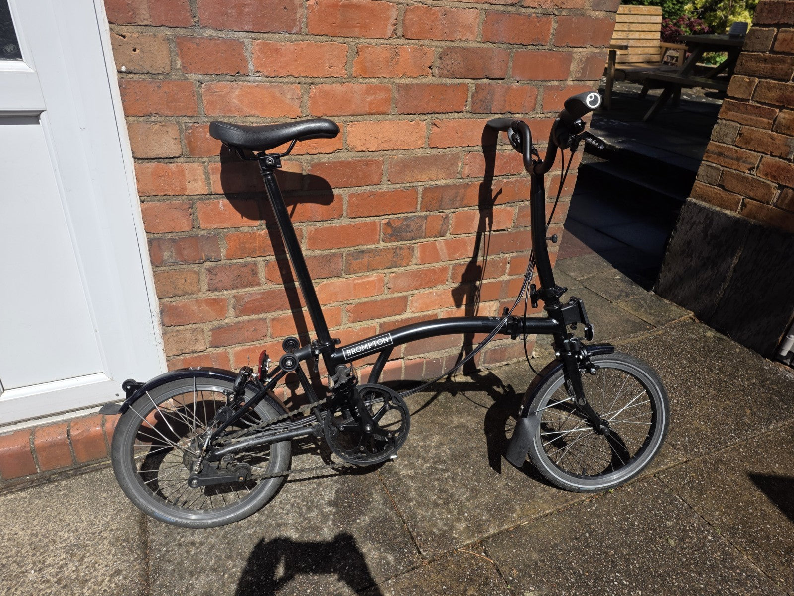 2025 Brompton 6 Speed with Front Mounting Bag. Excellent Condition