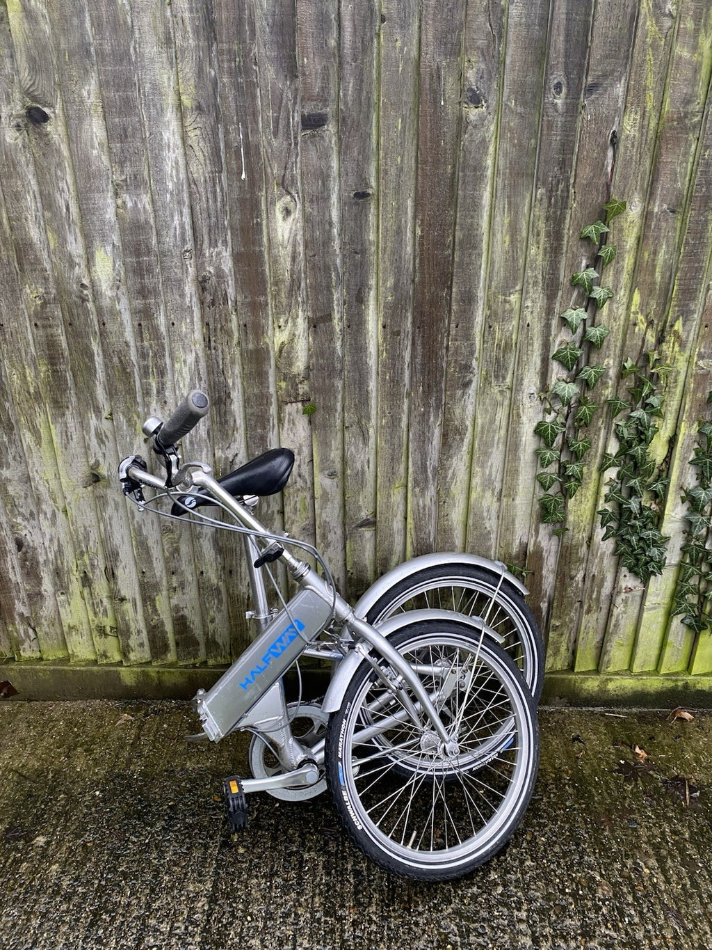 Giant Halfway Folding Bicycle Bike 20” Wheels