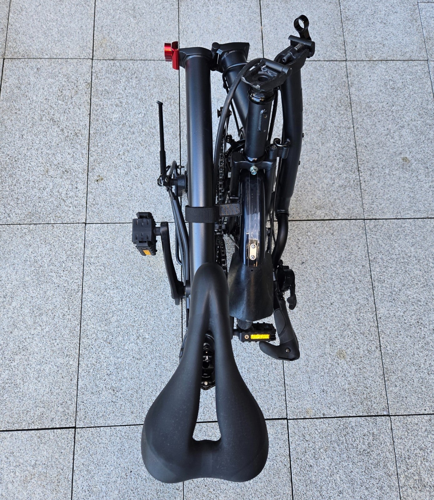 20" 9-Speed Shimano Tri-Fold Brompton-Style Folding Bike | Rare find!