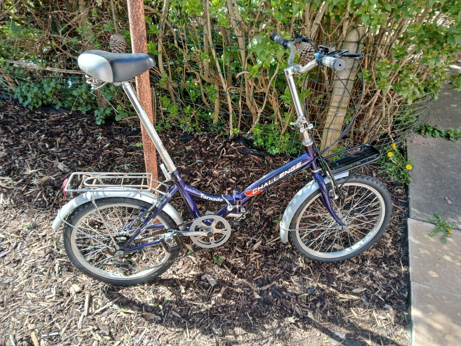 Tornado Challenge Unisex Folding Bike