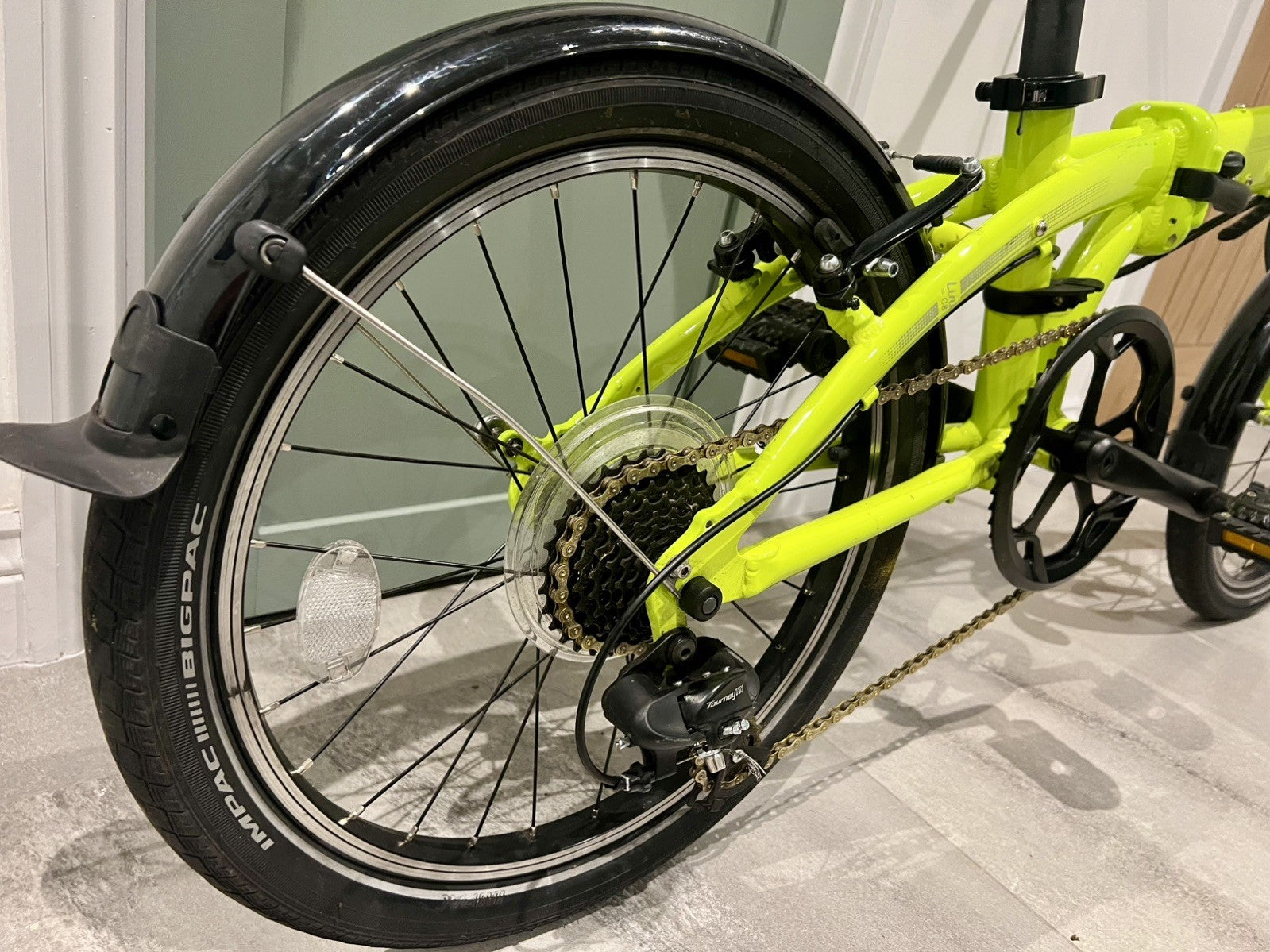 Tern Link C8 Folding Bike 2025 - RRP £850