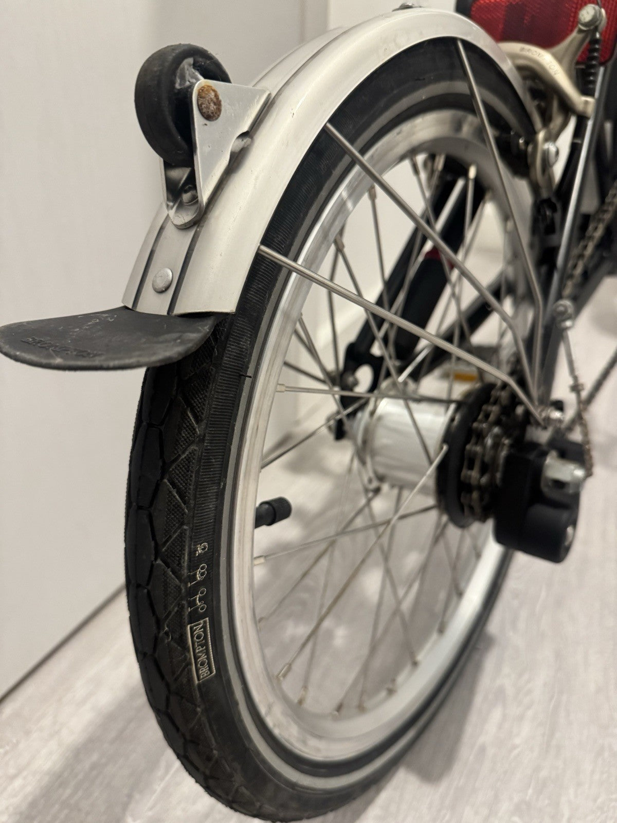 Brompton M6L 6 Speed Folding Bike – Black – Great Working Order – With Pump