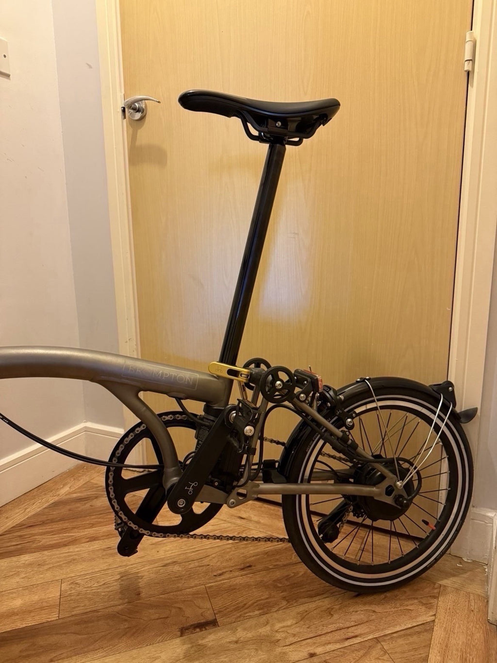 Brompton E T line titanium folding bike, only 24 miles