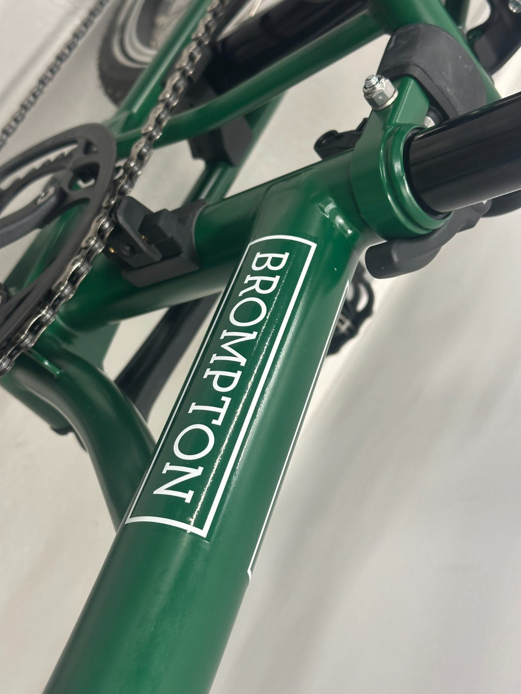 Brompton C Line - Classic Racing Green - 12 Speed - comes with Brompton Pump
