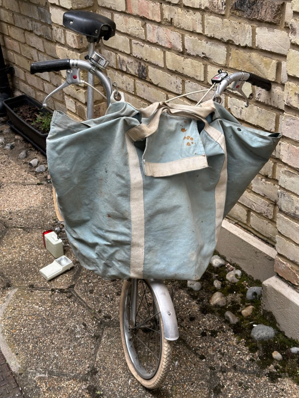 Vintage Bickerton Folding Bike One Previous Owner From New 3 Speed with Bag
