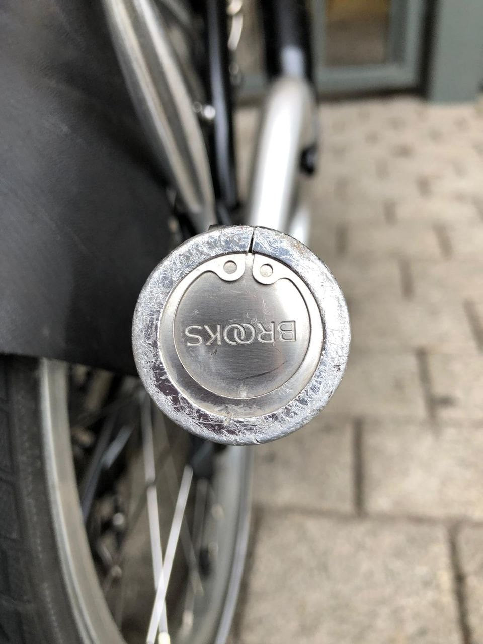 Brompton Black 3 Speed Mid M3L with Brooks Saddle & Grips - WORLDWIDE DELIVERY