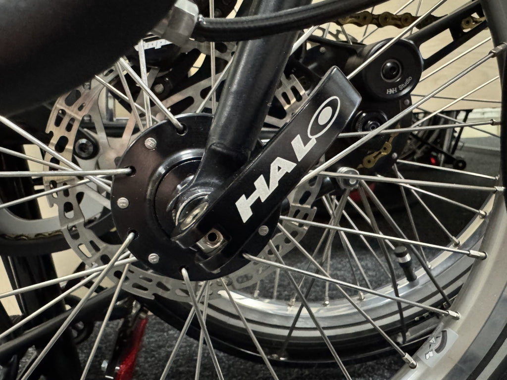 BROMPTON M6R WITH ROHLOFF CONVERSION BY KINETICS OF GLASGOW, FULLY CUSTOMISED