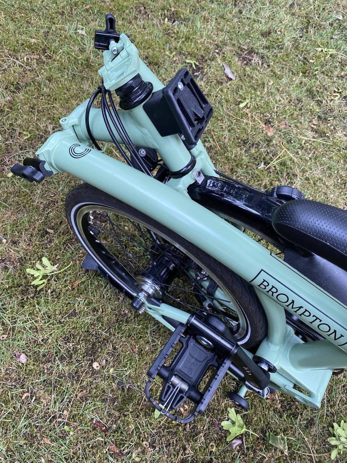 Brompton C-line 6-speed in Matcha Green (discontinued)
