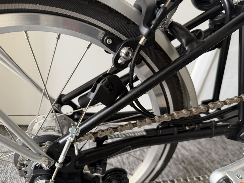 Brompton C Line H6R (6 Speed) folding bicycle - Black (MINT CONDITION!)