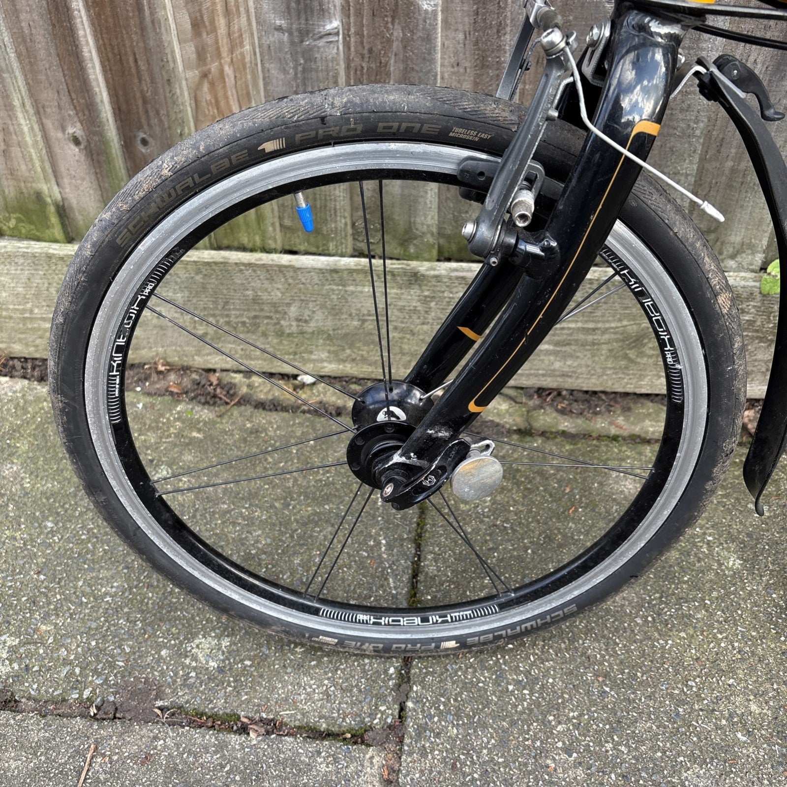 Dahon Speed Pro -7 Speed Folding Bike In Yellow