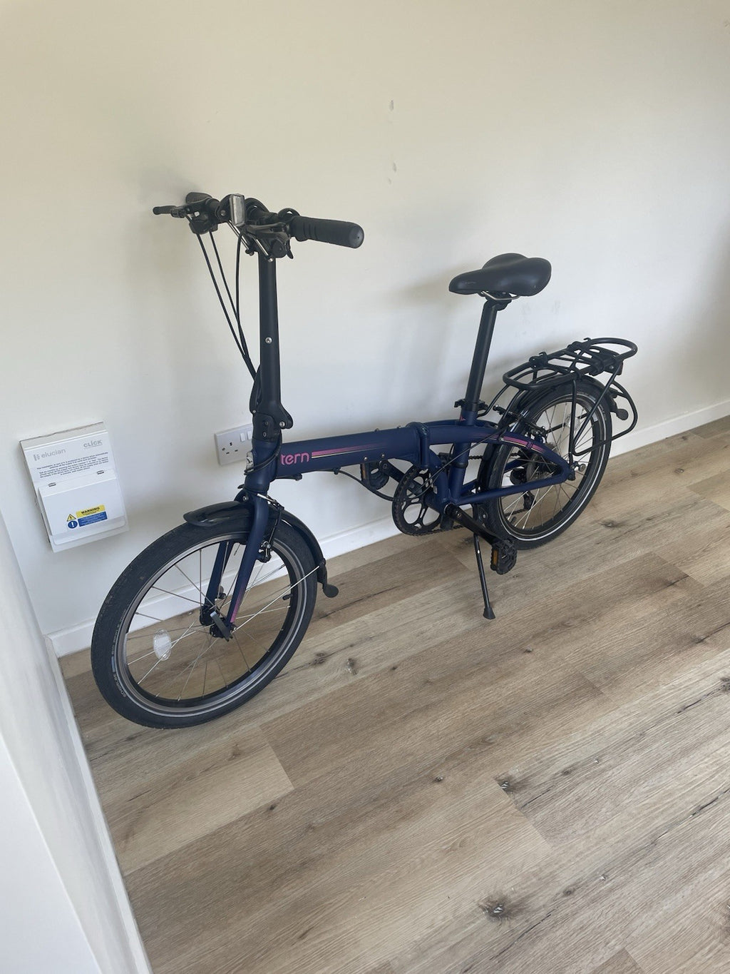 Tern Link D8 Folding Bike With Rack Blue & Pink