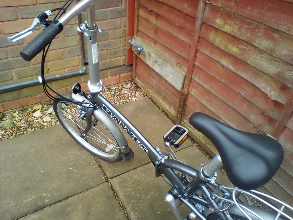 Dawes folding bike 6 gears 20 in wheels  used