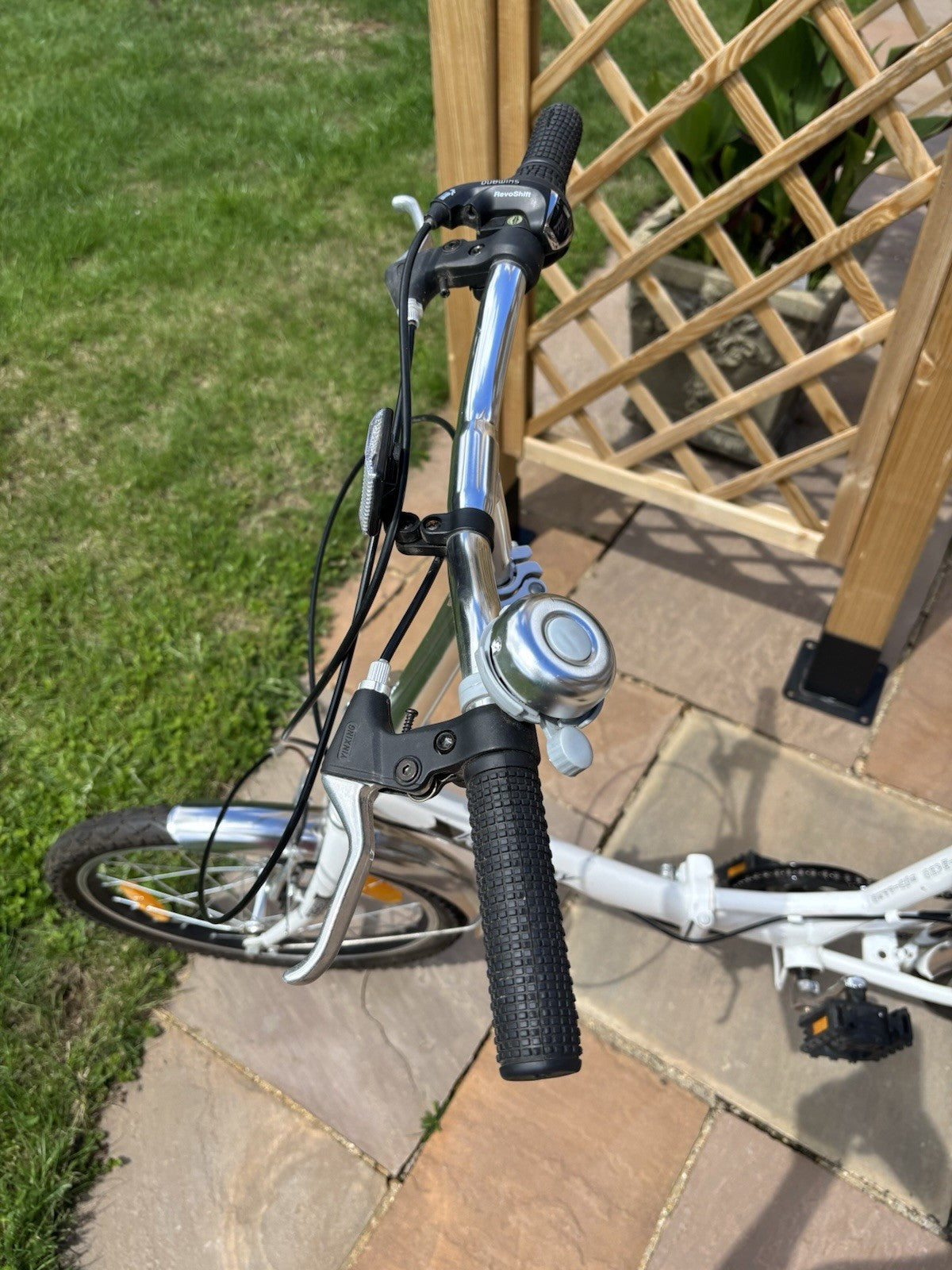 Tiger Foldaway White Unisex Folding Bike. Great Condition.