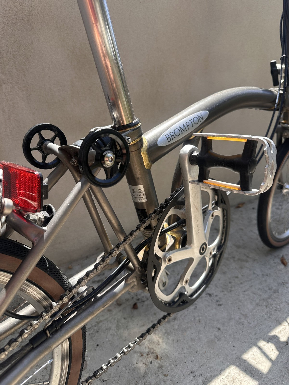 Brompton Superlight S2L-X, 2-speed, S-type flat bars, titanium fork and rear tri