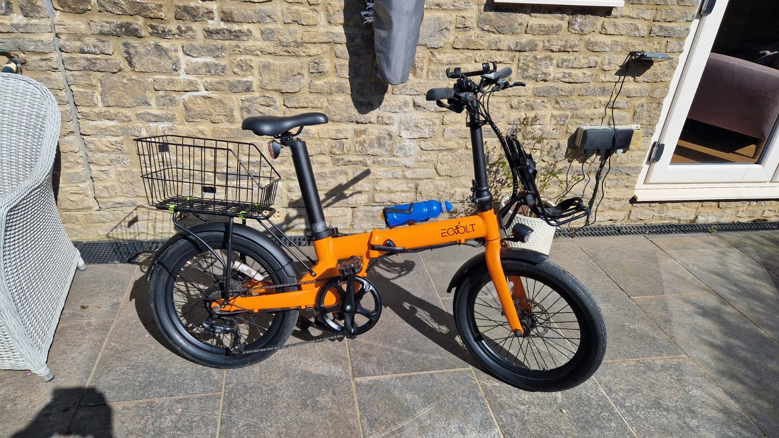 folding bike 20" wheels shimano gears battery nutt brakes LCD display