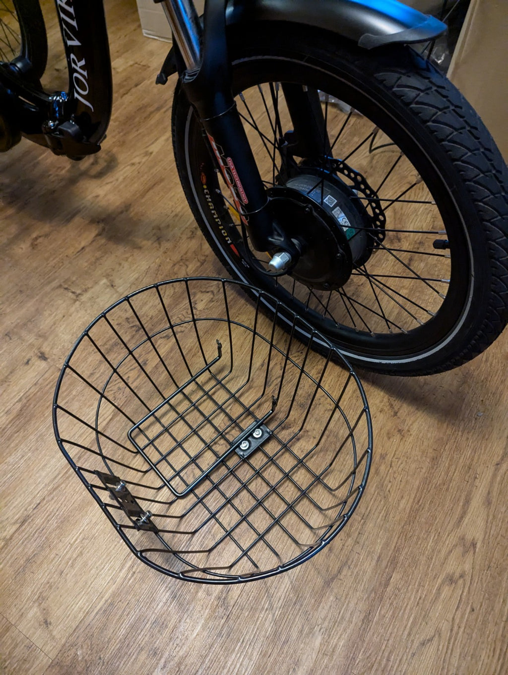 Jorvik Elite Jet E-20 Folding Trike with 20-inch Wheels