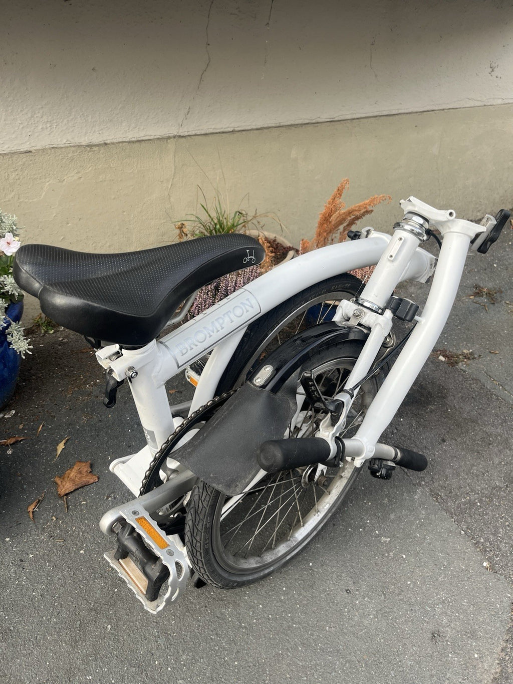 Brompton S1L Folding Bike In White With Black Upgrades