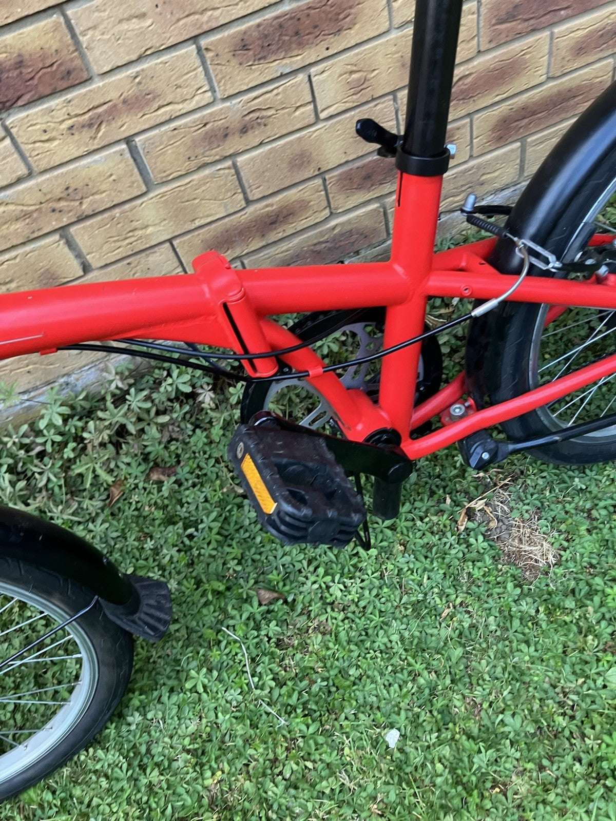 BTWIN Folding Bike 20″ | Urban Commuter Bicycle | 6-Speed Bike | Great for City