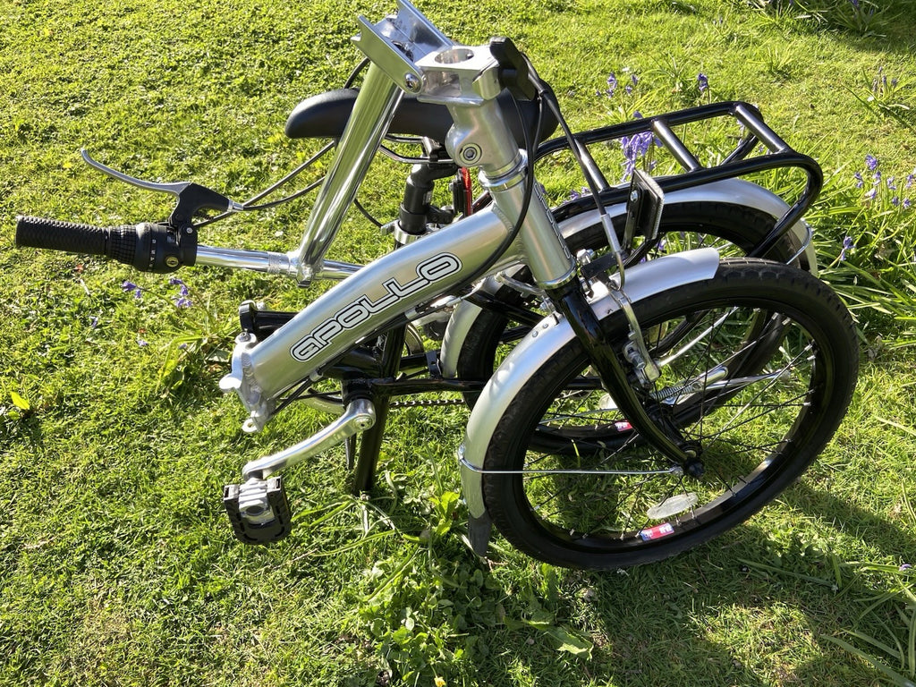 Apollo Transition Folding Cycle-Excellent Condition-Hardly Used-C/W Storage Bag
