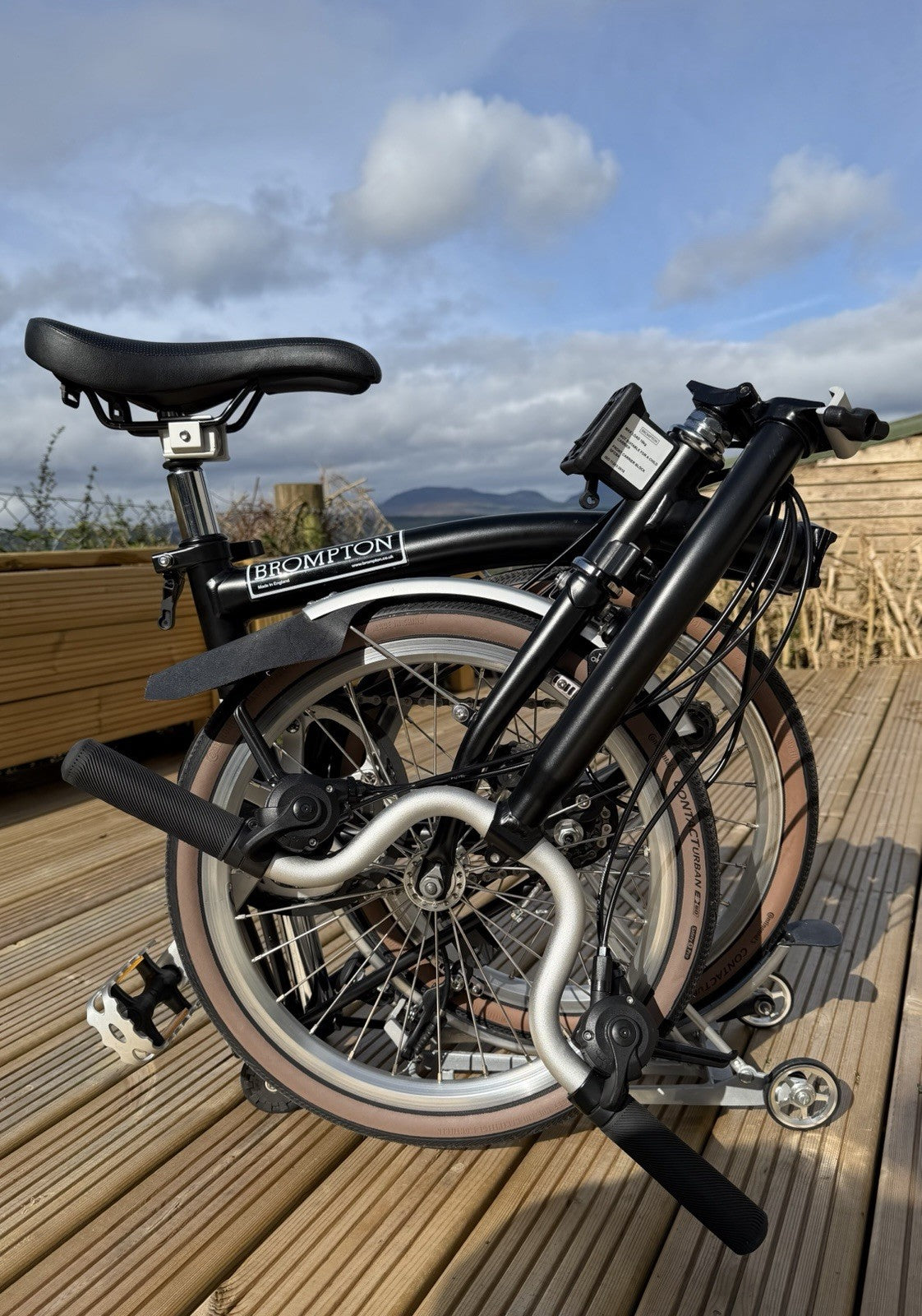 Brompton Folding Bike 6-Speed Black Excellent Used Condition