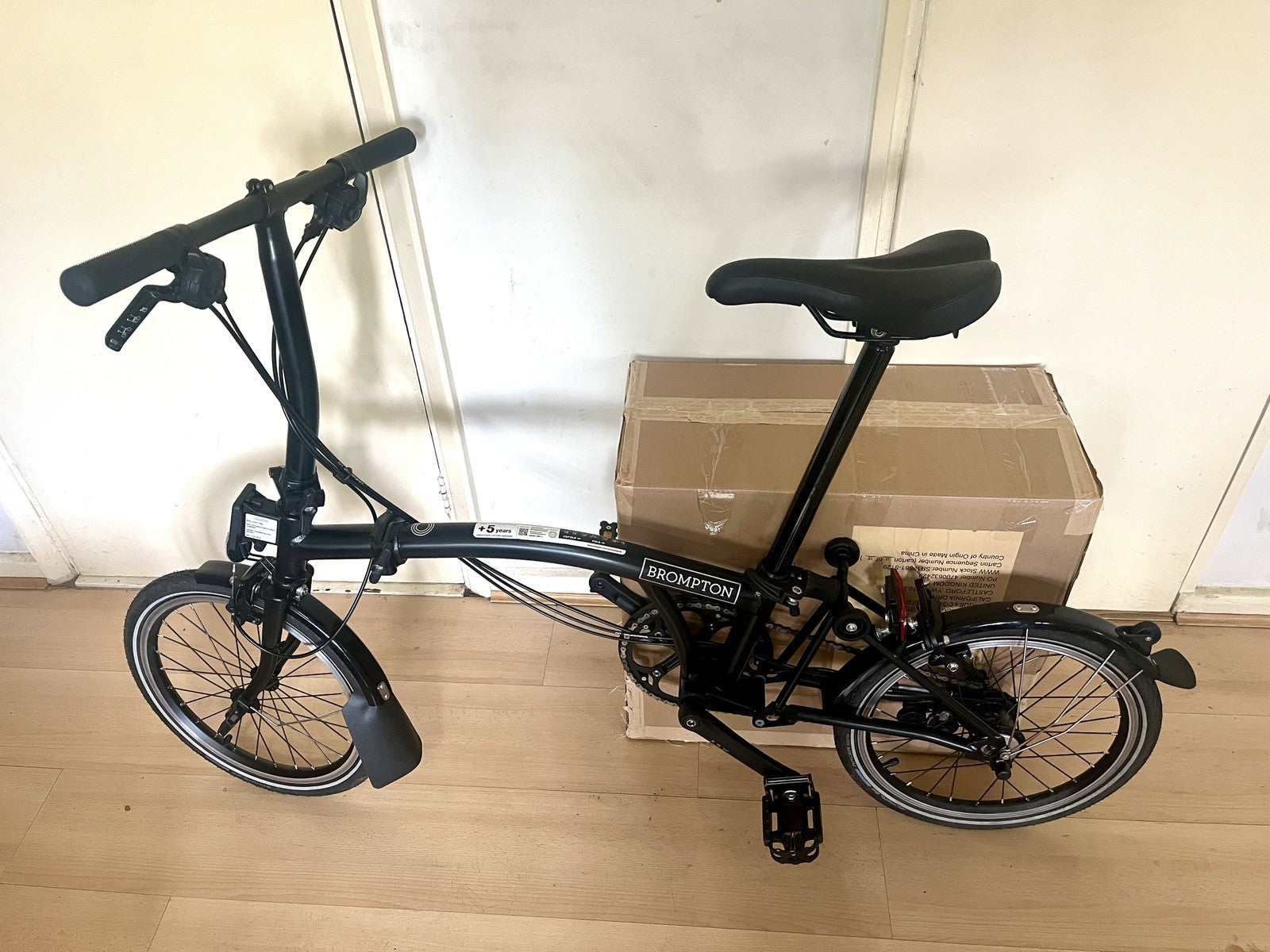 Brompton C Line Explore, 6-Speed, Black, Black Ed, Low Handlebar 2025