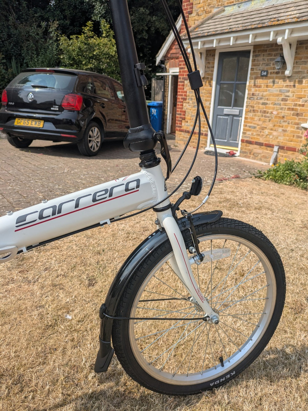 Carrera Transit Folding Bike 20in White/Black Hub Gears Rear Carrier Mudguards