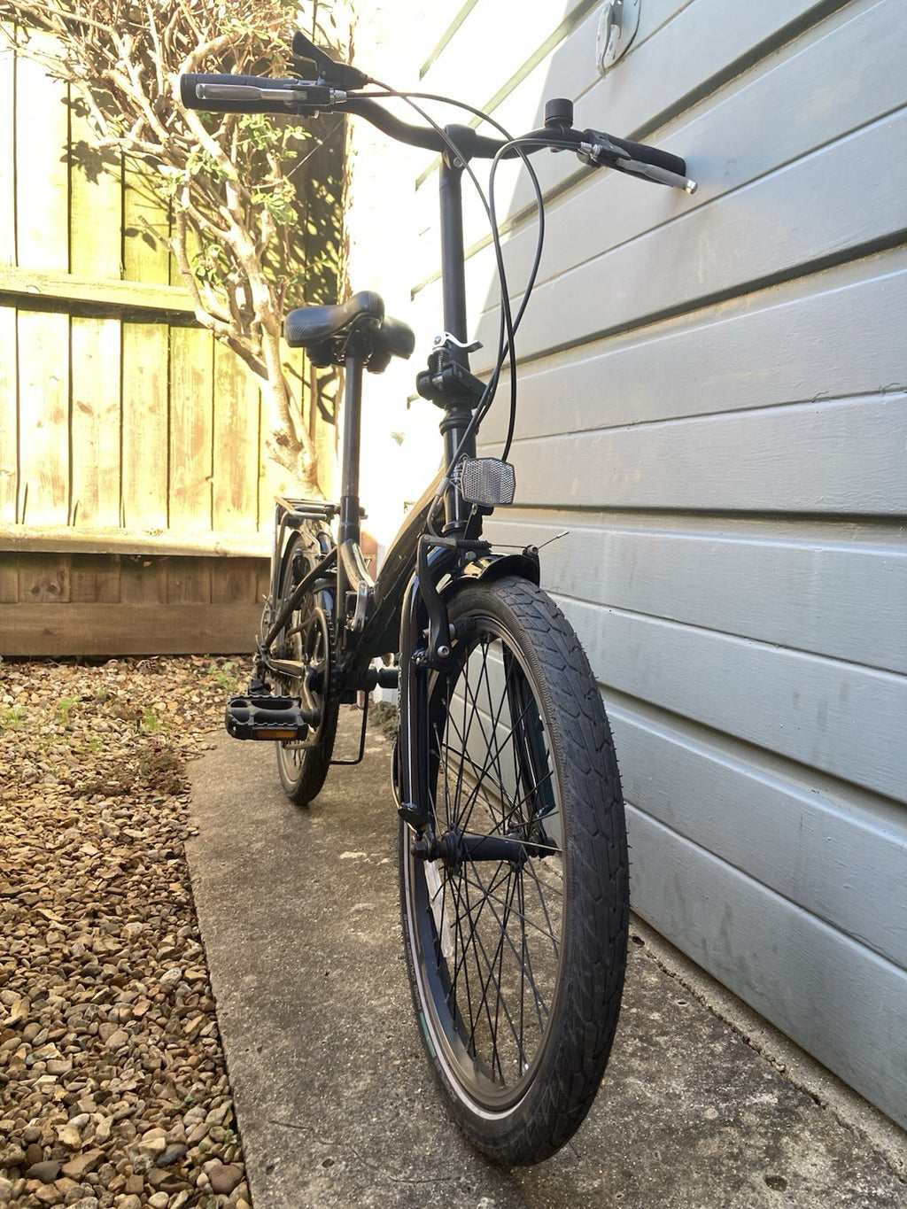 Viking Folding Shopper Bike with 6 Speed Gears Plus Padded Bike Seat
