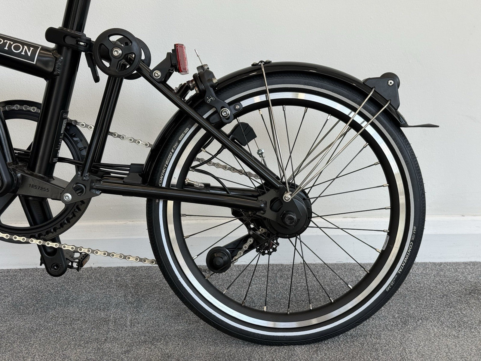 Brompton Folding Bike 12 Speed P Line Low Bar Excellent Condition Black P Line