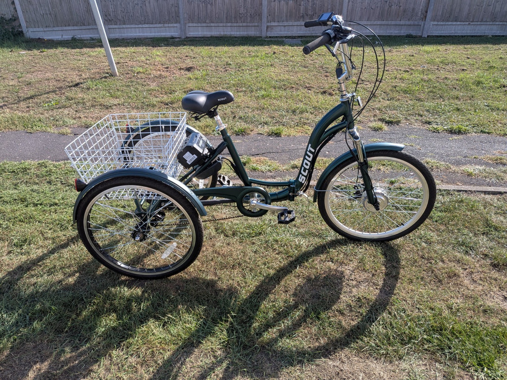 Scout Electric Folding Tricycle, Only 15 miles, Brand New Battery, Delivery .