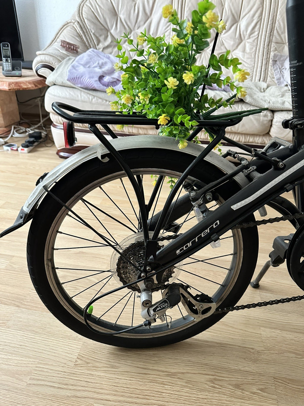 Carrera Intercity 20in Folding Bike Black/Silver Rear Rack Mudguards V-Brake