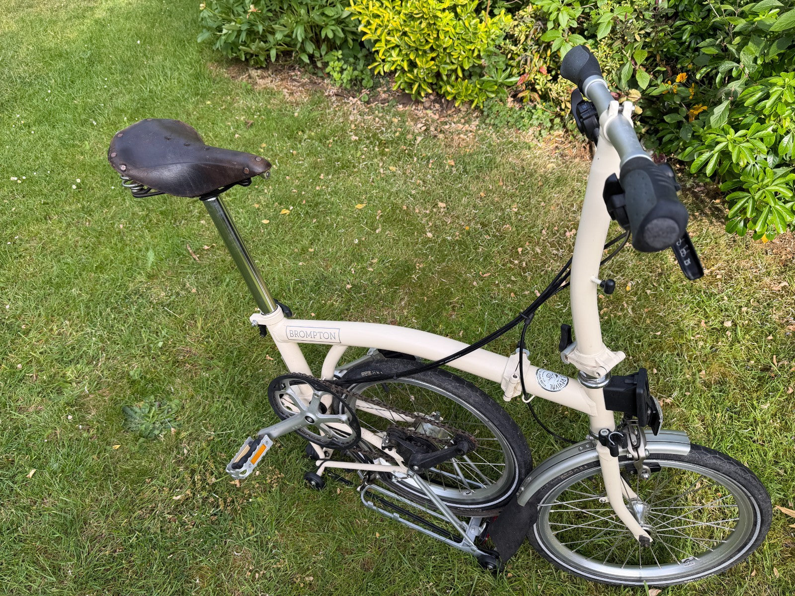 Brompton S6R Folding Bike 6 Speed Ivory Cream with Rack & Brooks Saddle
