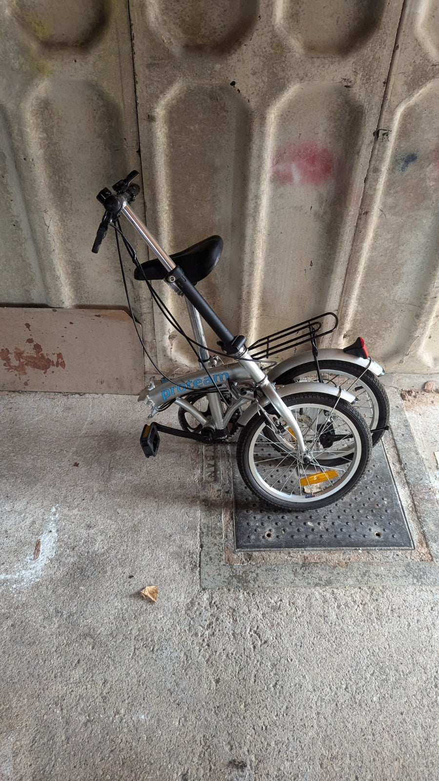 Proteam Folding Bike   6 shimano  gears  16' wheels' bicycle  fold up v-brakes