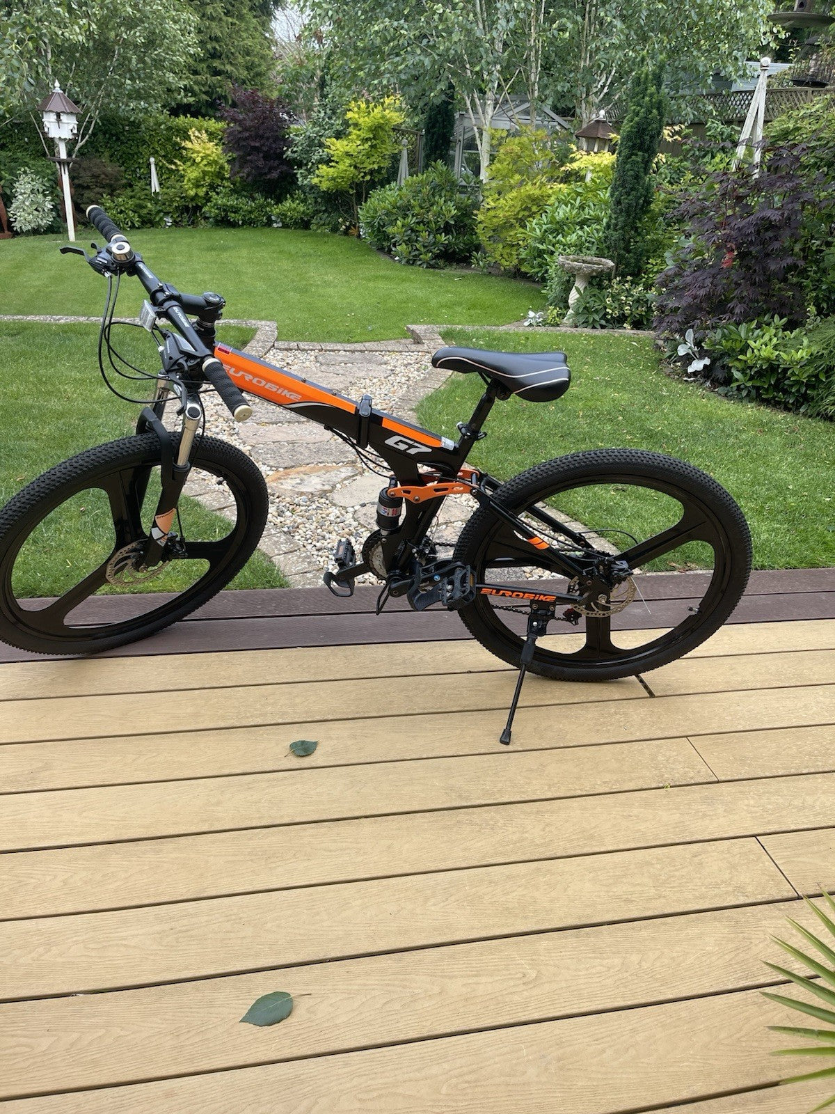 Eurobike G7 Folding Mountain Bike Dual Disc 17" Frame, 27.5" Wheels