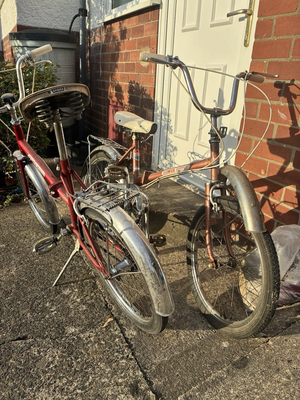 Elswick Hopper Folding Bike Pair