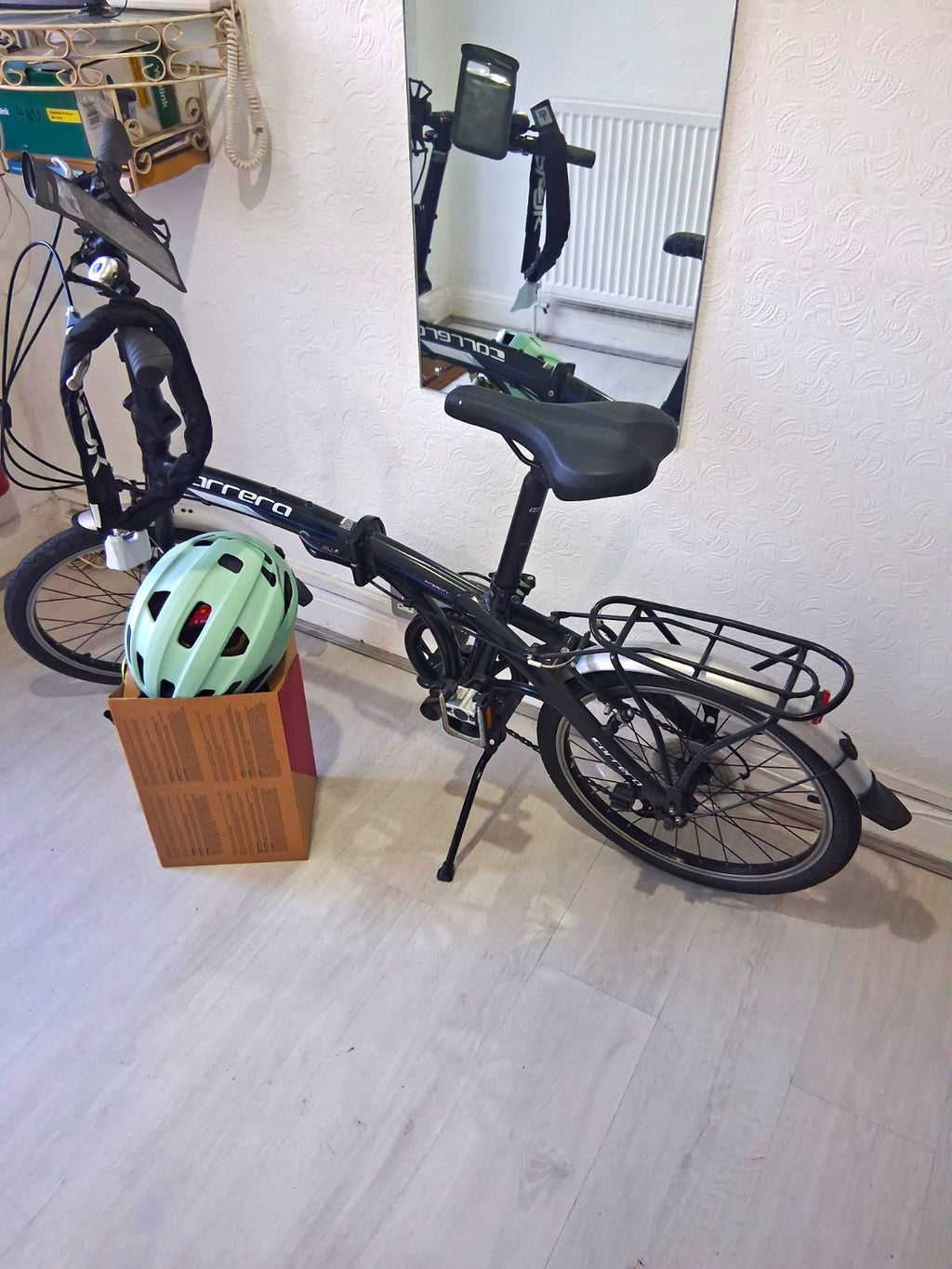 Carrera Intercity Folding Bike 20" Wheels 7-speed Gears