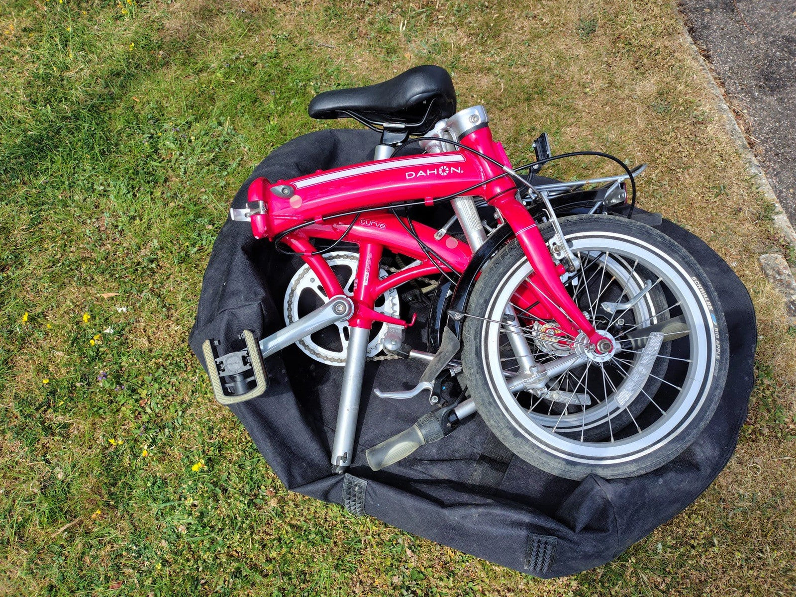 Dahon Curve Folding Bike -  16" Wheel with Storage Bag