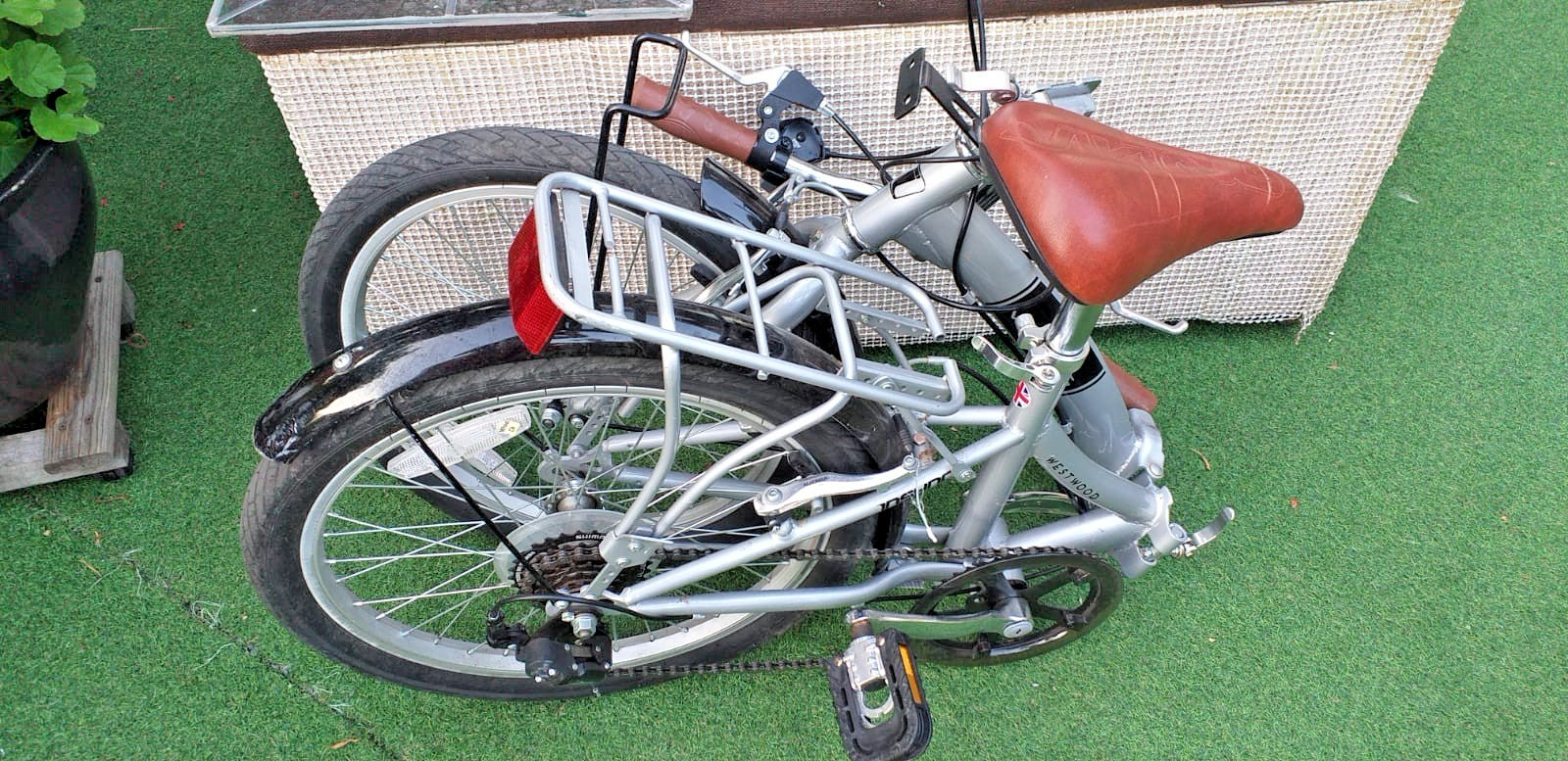 Lightweight Alluminium Sturdy Frame Quick Release Wheels for Security, Storage &