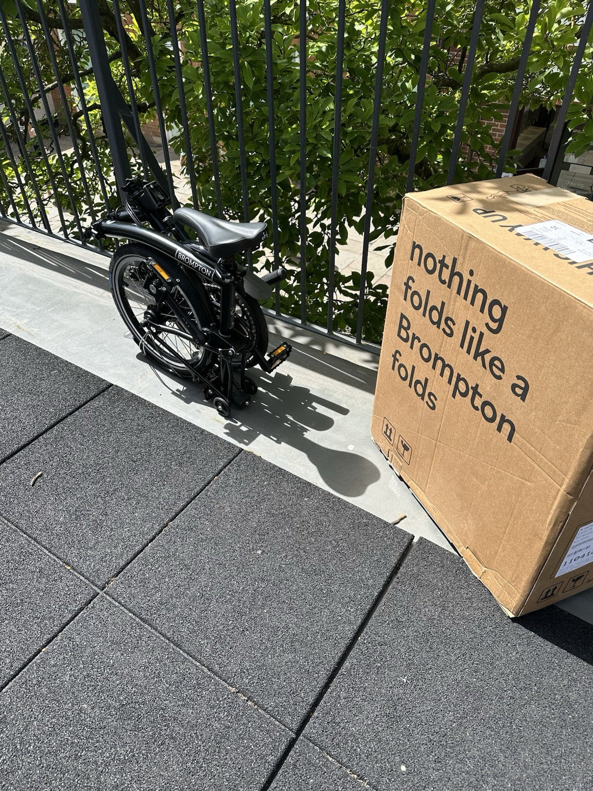 Brompton Folding Bike - C Line 12 Speed 2026 M Handlebar - Matt Black New in Box